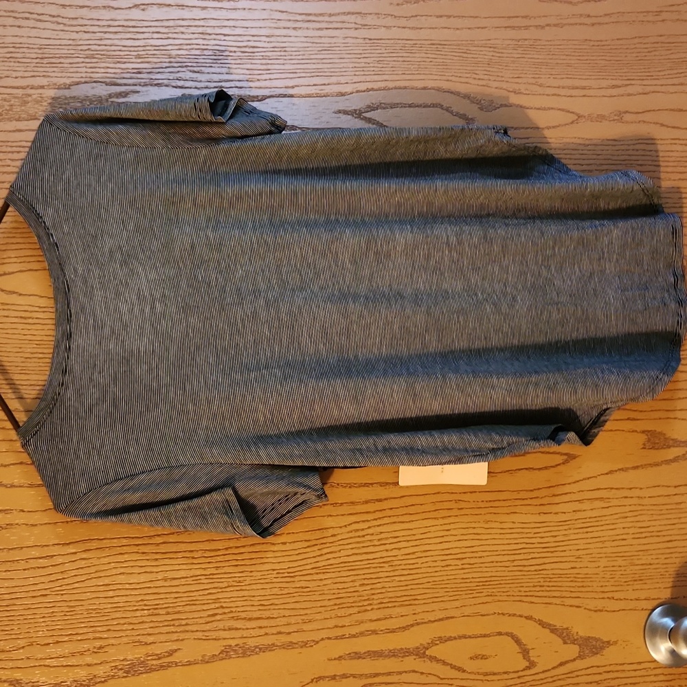 Halogen Gray Asymmetrical Relaxed T-Shirt - Picture 3 of 3